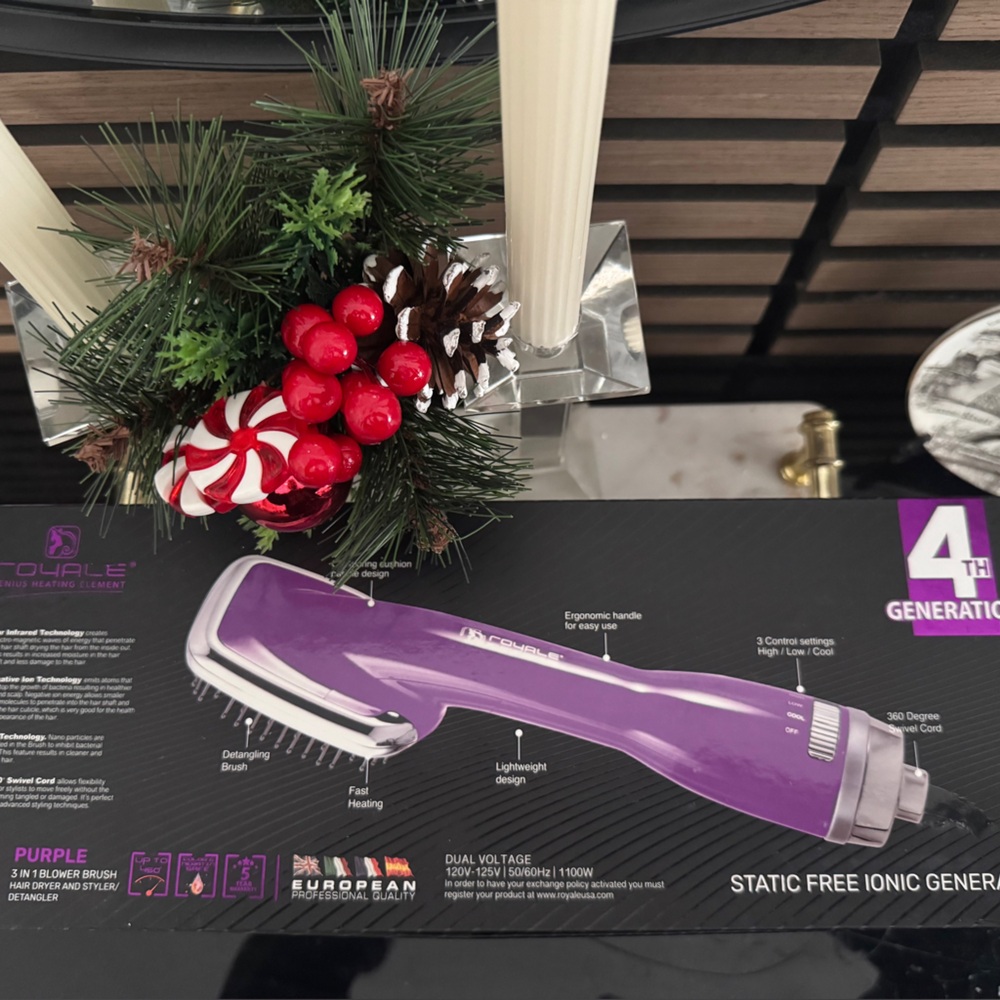 Royale 3 in 1 Drying Brush, Styler,
& Detangler static Free ionic generacon - Picture 2 of 11